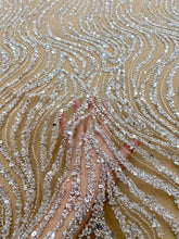 Dantela Couture Argintie cu Tulle Nude cu Model Liniar, cu Margele si Paiete
